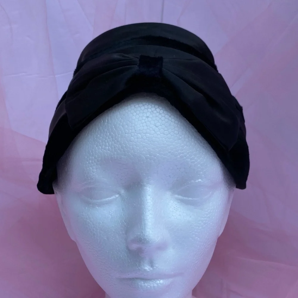 Vintage Turban Black Satin Fascinator Hat - Picture 4 of 9